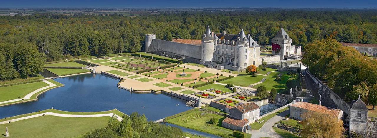 Chambre D'Hotes Les Bains Du Bruant Saint-Porchaire ภายนอก รูปภาพ